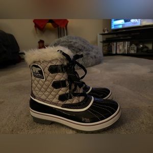 Sorel Size 6 waterproof boots